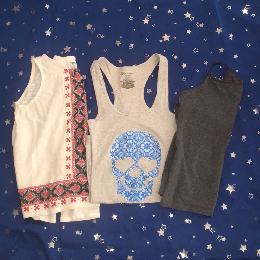 Lot of two tank tops